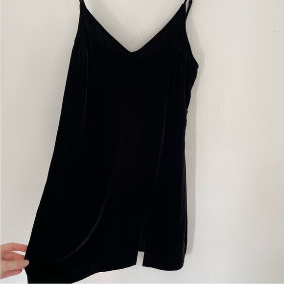 Reformation Lyra black velvet reformation dress size XS - Picture 6 of 9